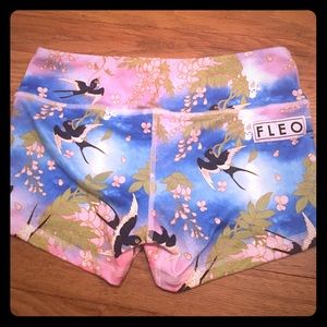 Fleo shorts nwot